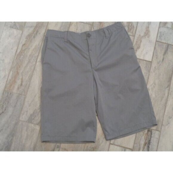 NEW Under Armour boys size 18 gray Adjustable Waist Golf shorts MSRP $60 - Picture 1 of 7